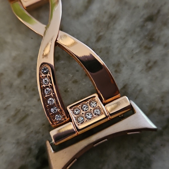 Elegant Rose Gold Google Pixel Watch Band - Adjustable - Picture 2 of 4